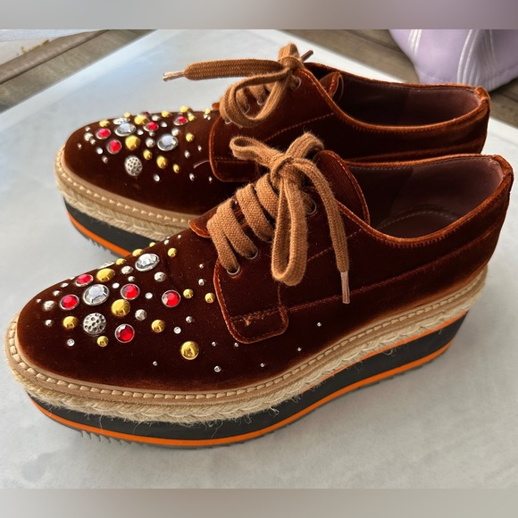 Prada platform shoes - mint condition - Picture 2 of 4